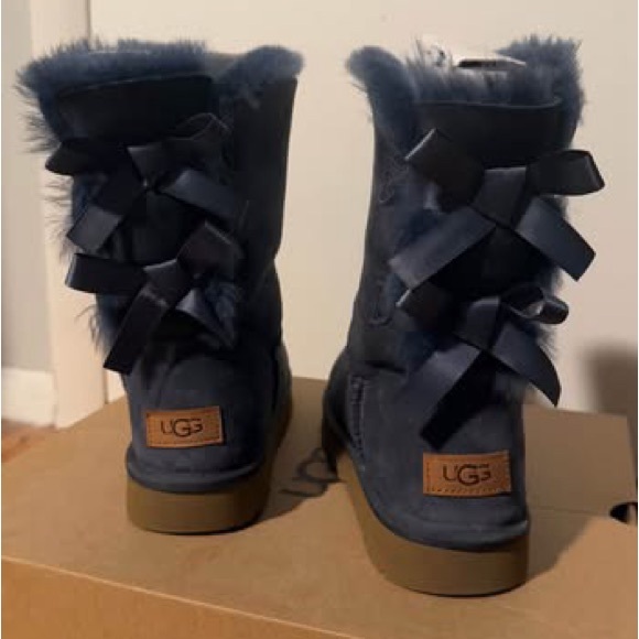 UGG Women's Bailey Bow II | color blue in size 10 - Picture 2 of 8